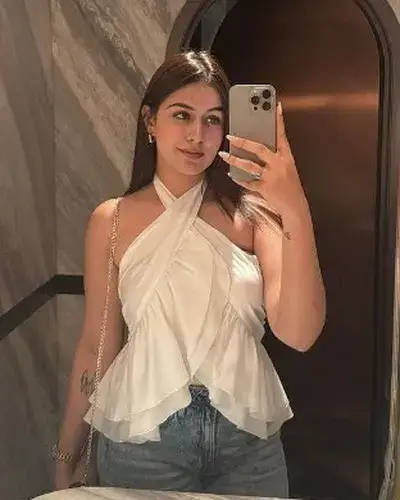 Escorts In Dumaria
