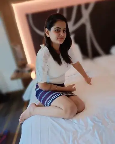 Escort Service In Dumaria