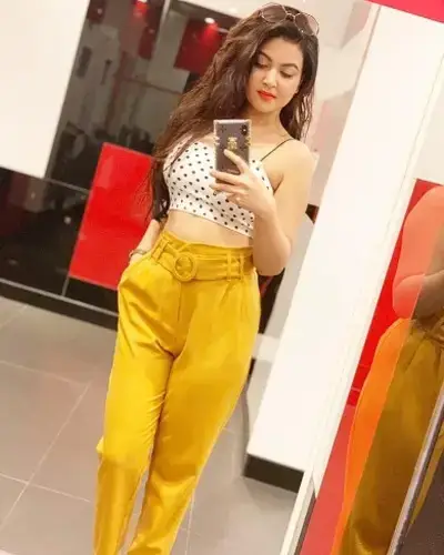 Dumaria Escort